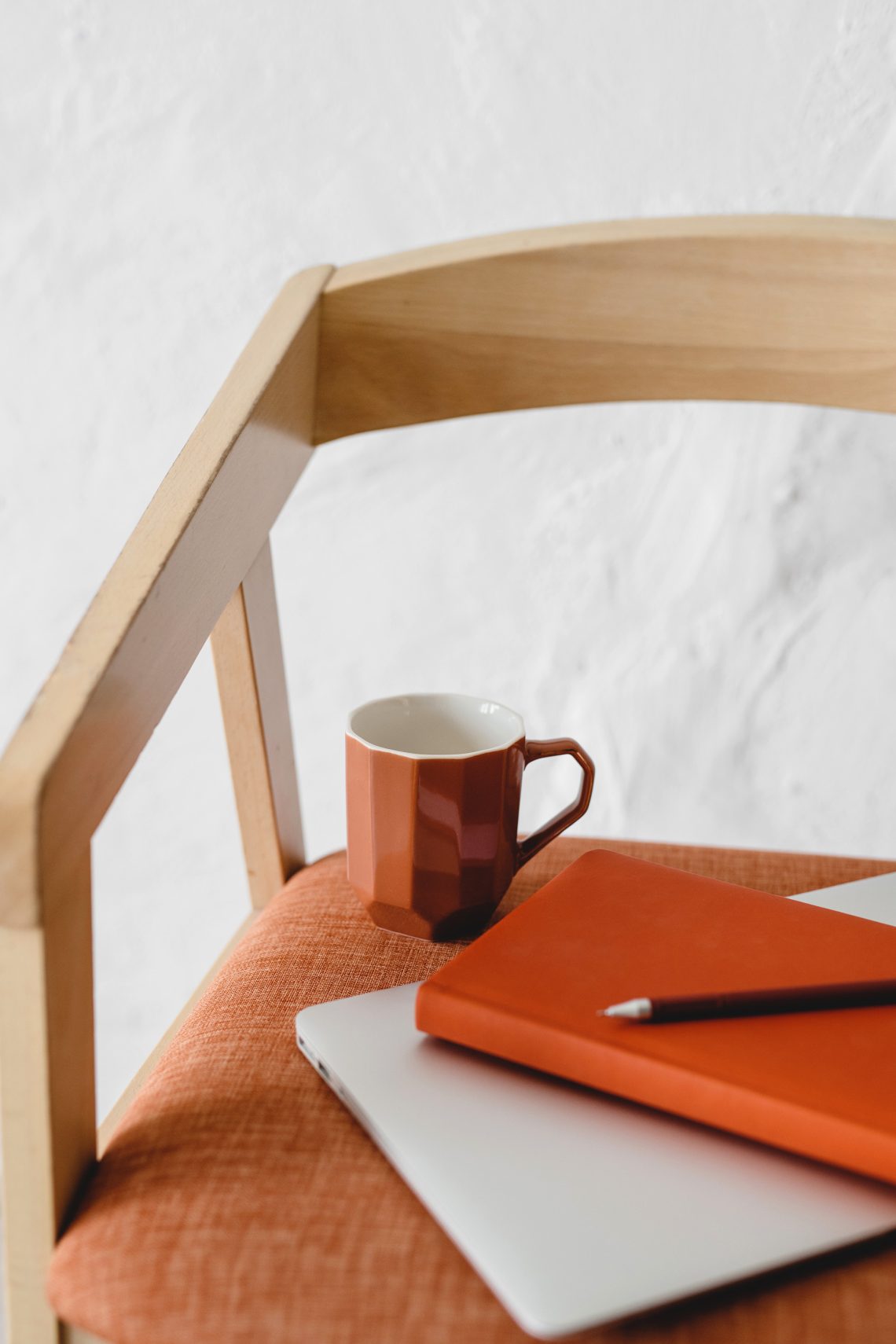 15 Cozy Old Fashioned Winter Hobbies