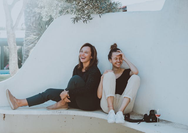 How to Make Friends as an Adult (Without It Feeling Awkward)