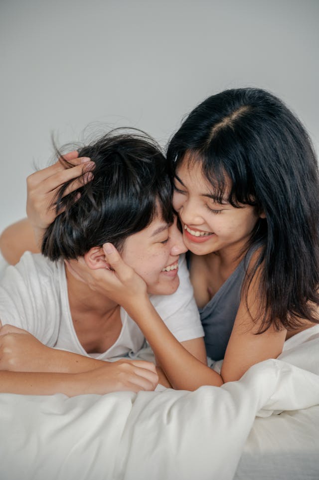 How to Comfort Someone After a Breakup