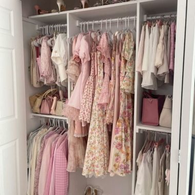 how to organize your closet